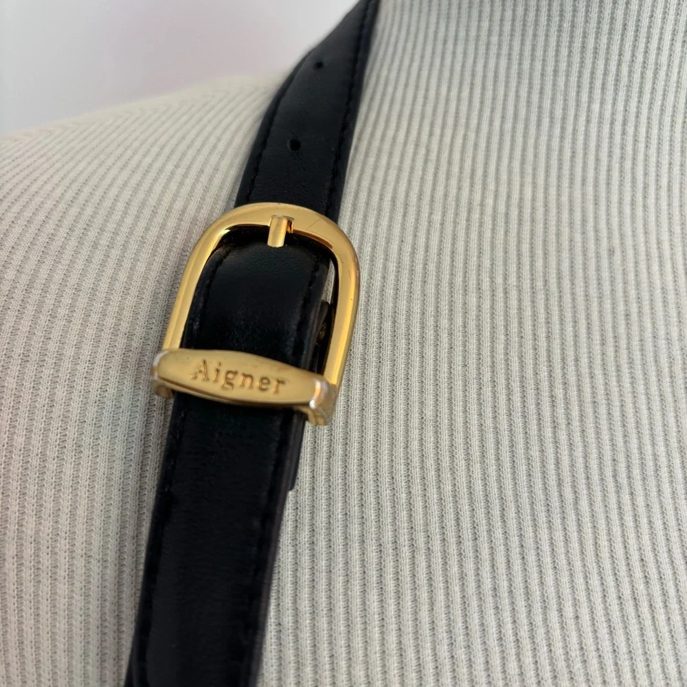 Vintage Navy leather Etienne Aigner adjustable shoulder bag